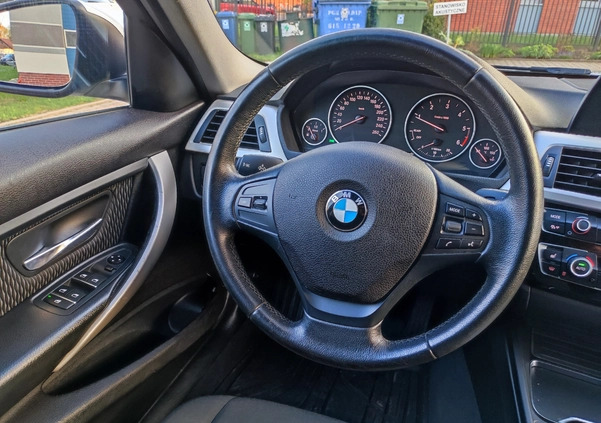 BMW Seria 3 cena 63500 przebieg: 89425, rok produkcji 2016 z Serock małe 631